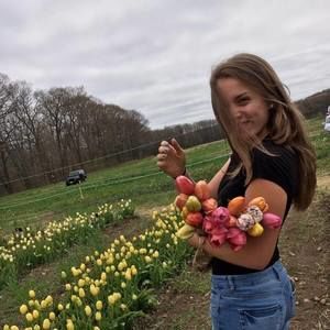 Meet your Posher, Madison